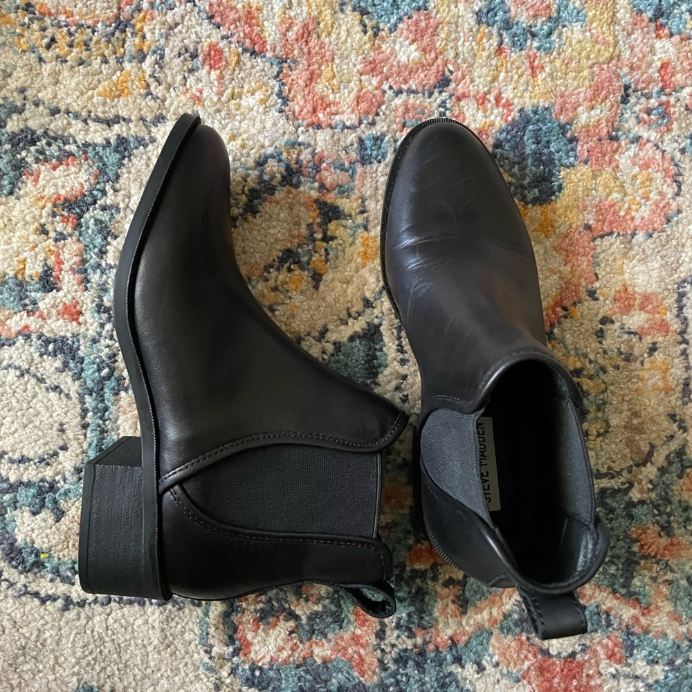 Steve Madden boots